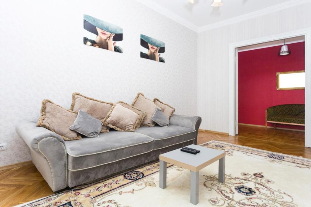 Apartment Lenina 3 Minsk Exteriör bild